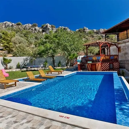 Casa Del Paradiso * كالكان